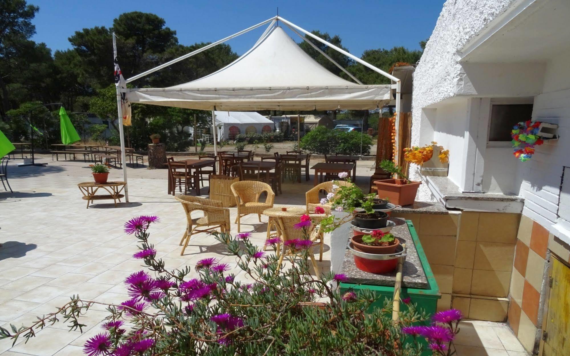Villaggio Camping Nurral Fertilia Exteriér fotografie