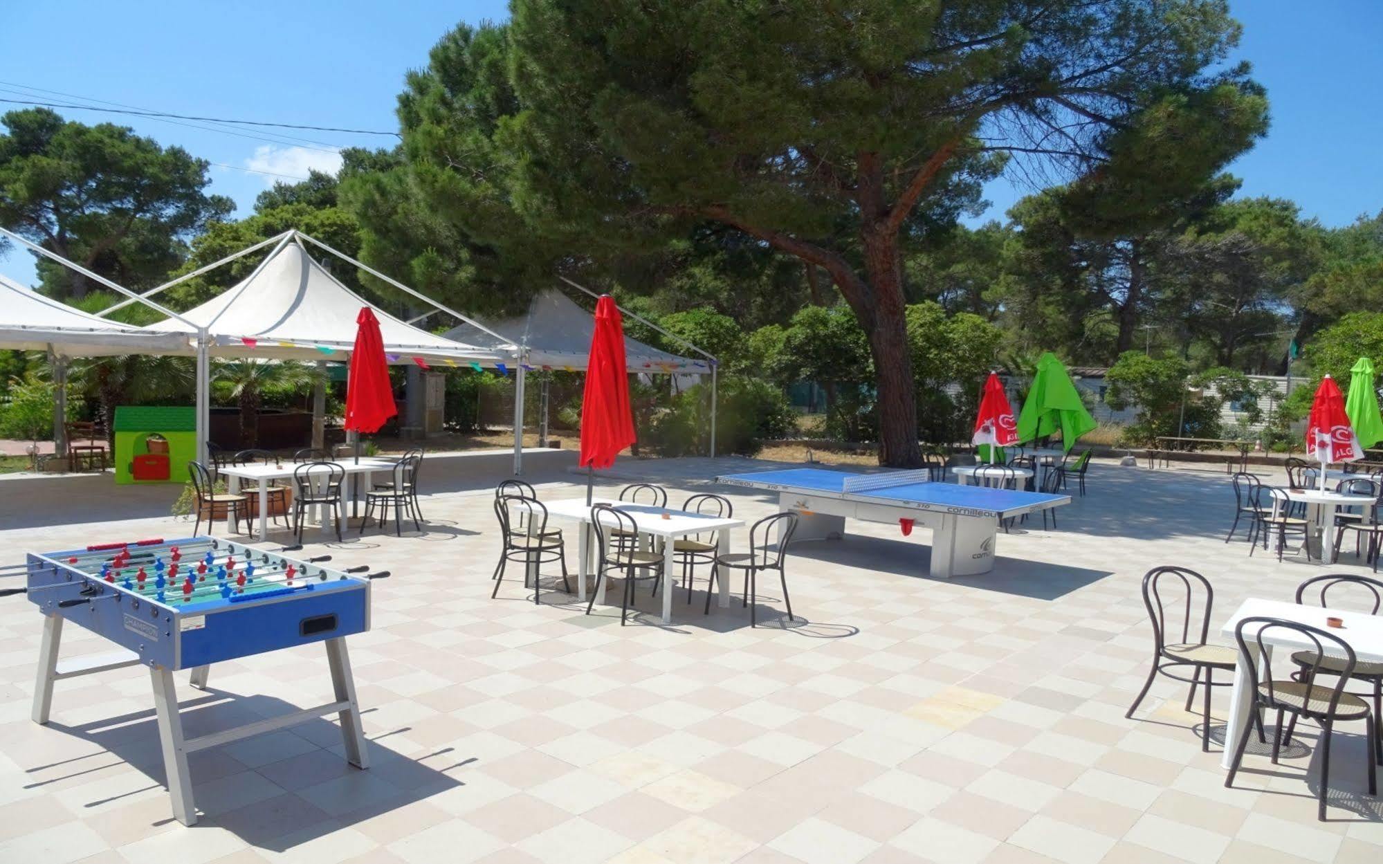 Villaggio Camping Nurral Fertilia Exteriér fotografie