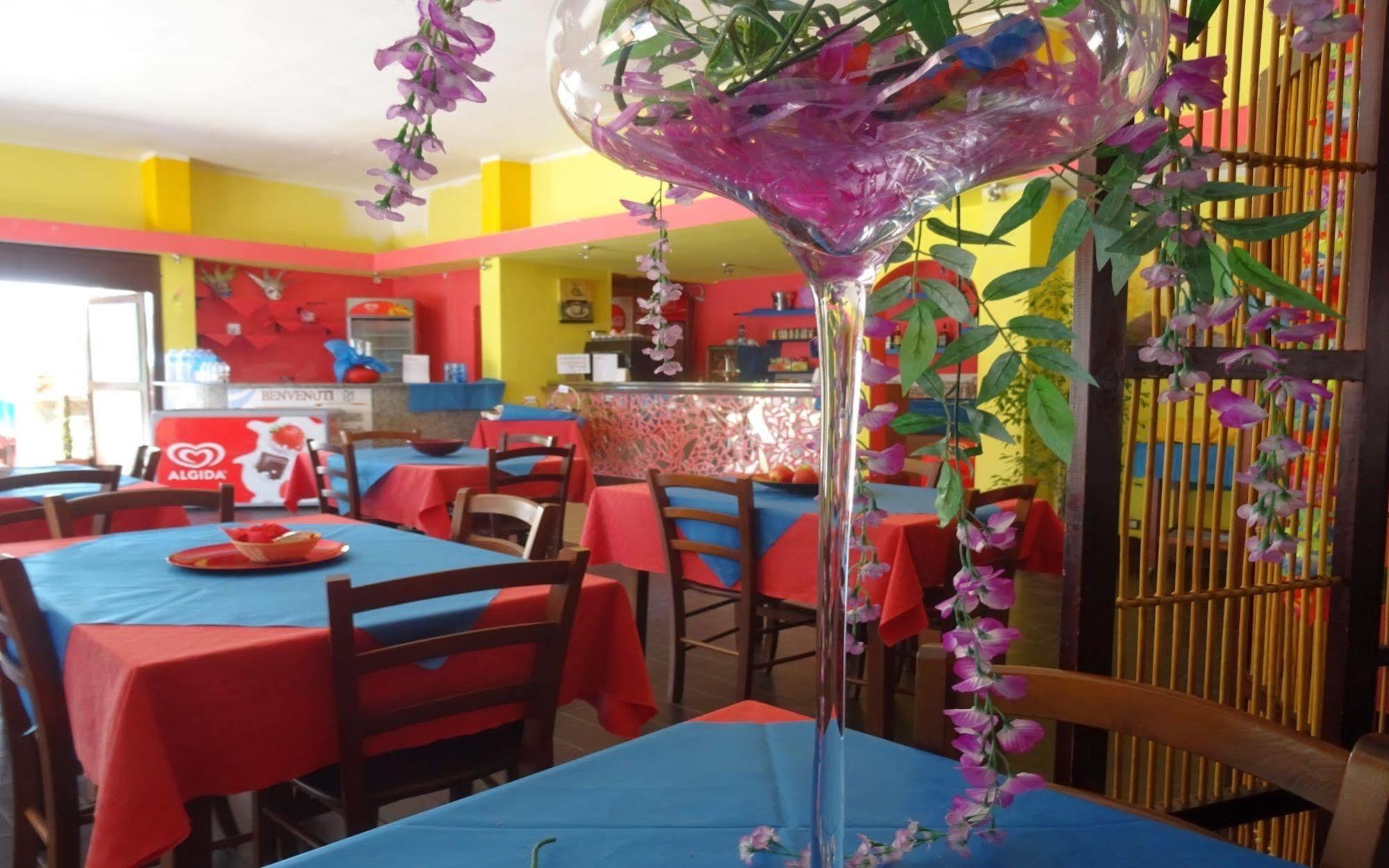 Villaggio Camping Nurral Fertilia Exteriér fotografie